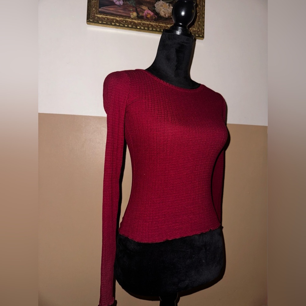 Red Fitted Long Sleeve Tee